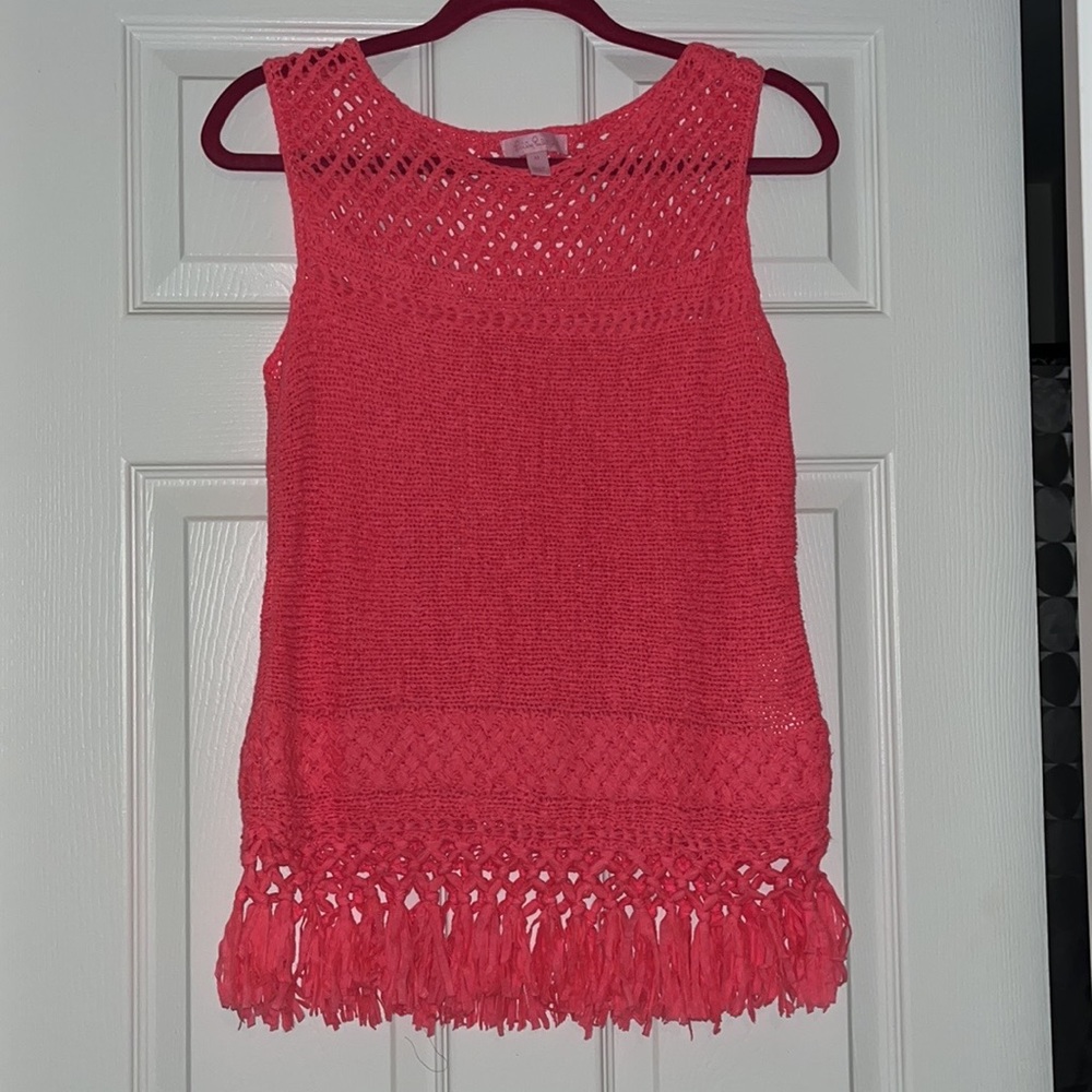 Lilly Pulitzer “Limon” Sleeveless Sweater in Color Coral Reef. Size M.